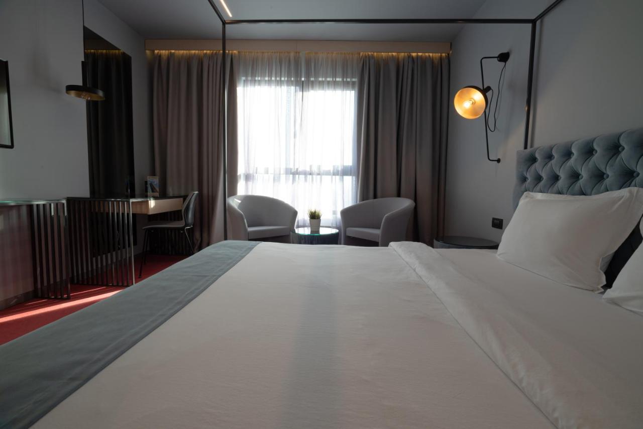 Hotel Vitosha Park - Free Indoor Pool & Parking Sofia
