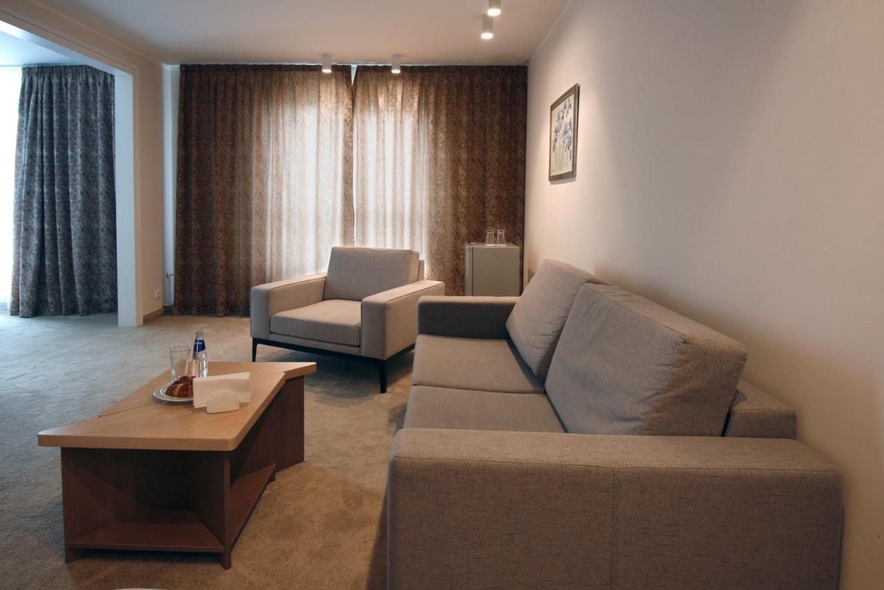 Vitosha Park - Free Indoor Pool & Parking 4* Sofia