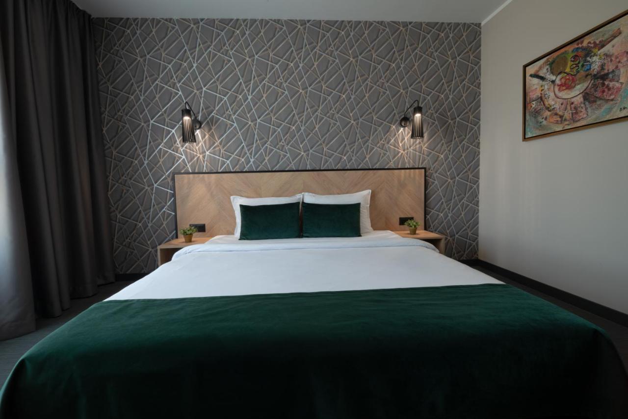 Vitosha Park - Free Indoor Pool & Parking 4* Sofia
