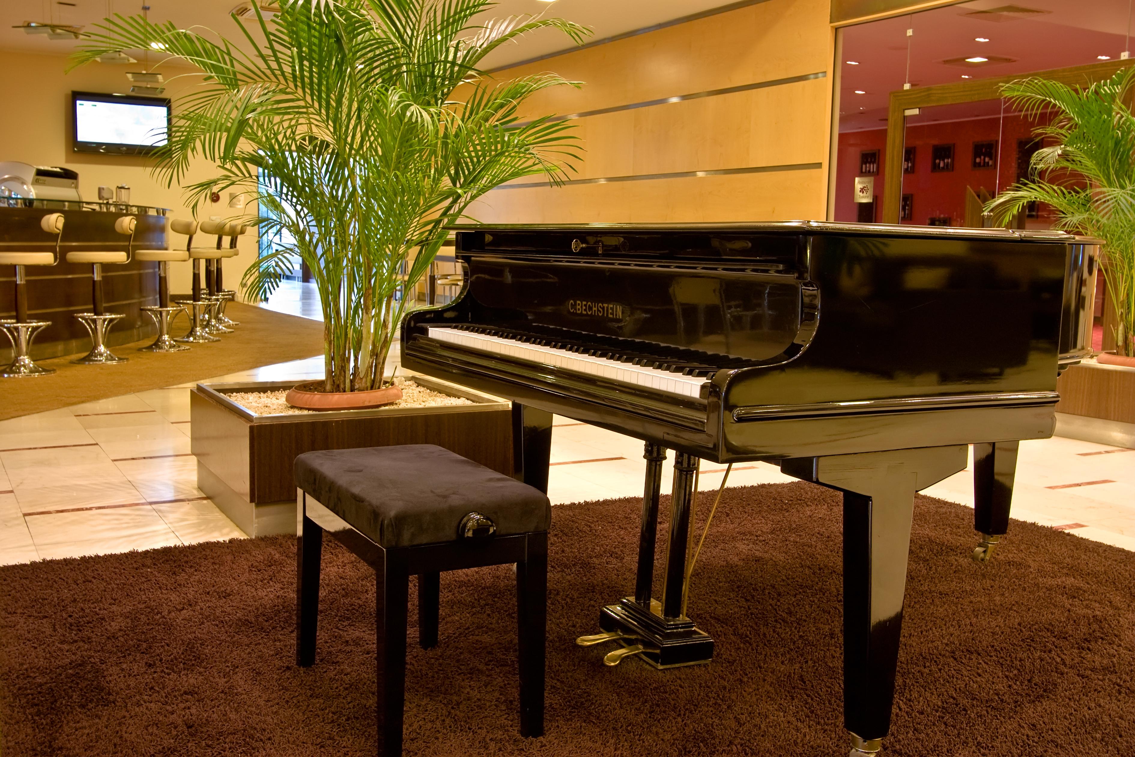 Hotel Vitosha Park - Free Indoor Pool & Parking 4*