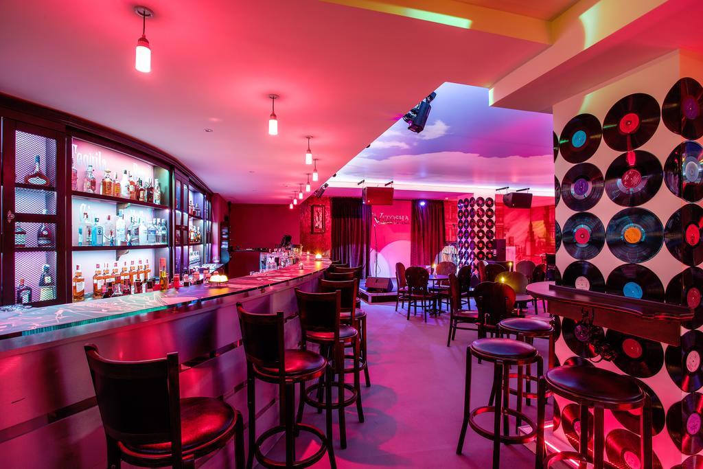 Vitosha Park - Free Indoor Pool & Parking 4* Sofia
